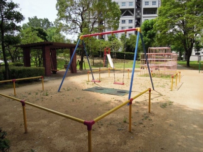 芦屋浜第一住宅９－１住棟／敷地内の公園　芦屋市高浜町のマンション