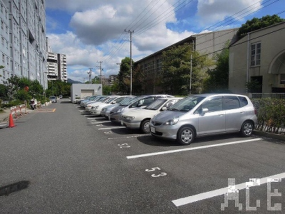 芦屋浜第一住宅／駐車場　芦屋市髙浜町のマンション