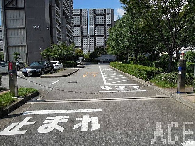 アステム芦屋Ｃ棟（７－１住棟）／駐車場　芦屋市髙浜町７－１　マンション