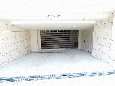 ジオ芦屋東山町／駐車場入口　芦屋市東山町のマンション