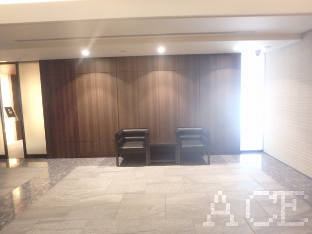 エントランス内ホール