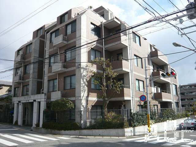 芦屋川駅 徒歩10分 構造:鉄筋コンクリート造専有面積:99.76平米 ( 30.17坪 )