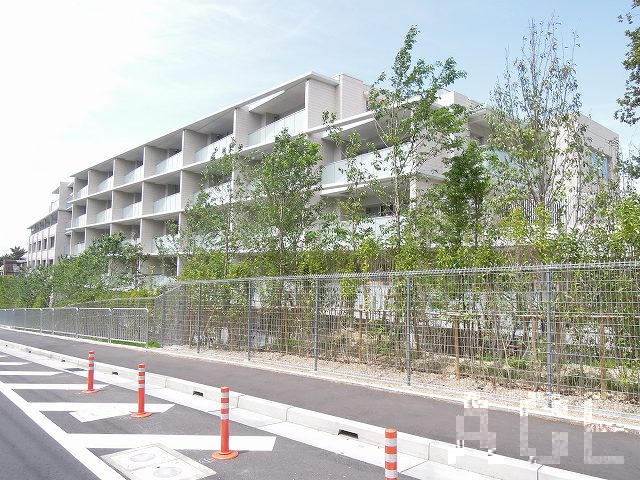 外観（南東側より）