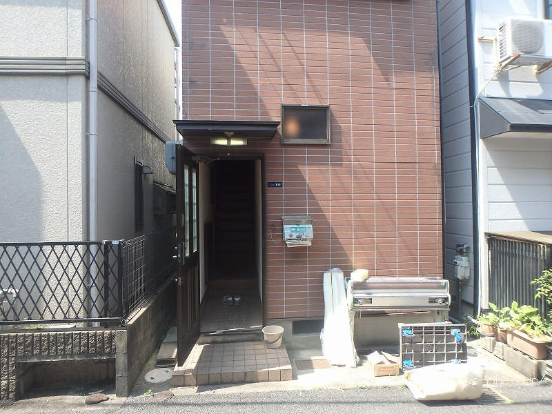 北東側より
