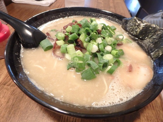 4とんこつラーメン