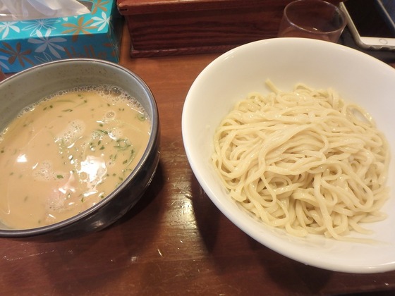 ４麺アップ