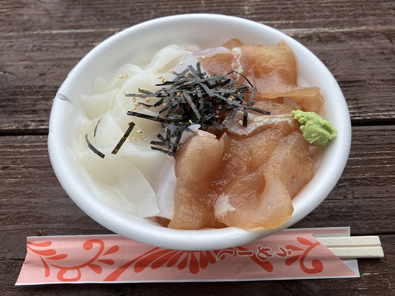 沖縄県の慶良間諸島（ケラマショトウ）にある座間味島（ザマミシマ）の
