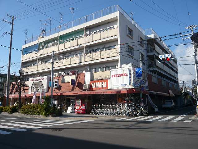 マンション川東